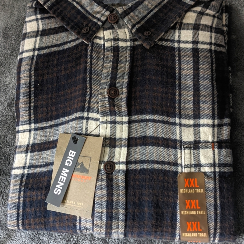 Long sleeve medium-weight flannel, brand new, burgundy and navy, size XXL